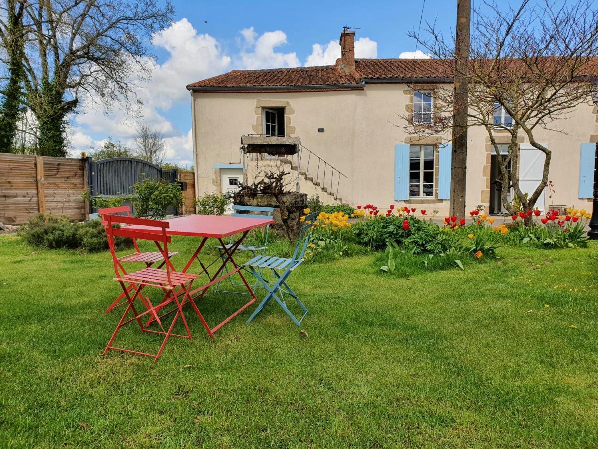 Le Studio De Rochavelle Daire Chiché Dış mekan fotoğraf
